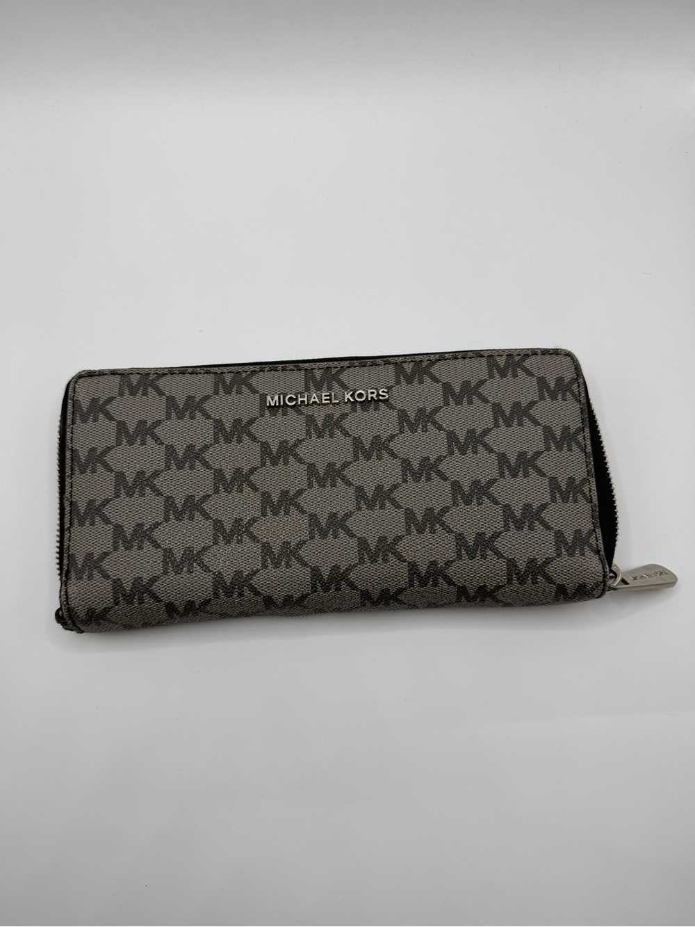 Michael Kors Gray/Black MK Logo Zip Wallet